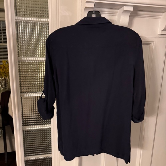 Ralph Lauren Women’s Button Up SILK Shirt Navy Blue Roll Tab Sleeves Sz 4P - Picture 3 of 9